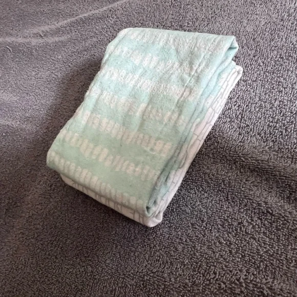 Gerber Cotton Burp Rags - Picture 2 of 5